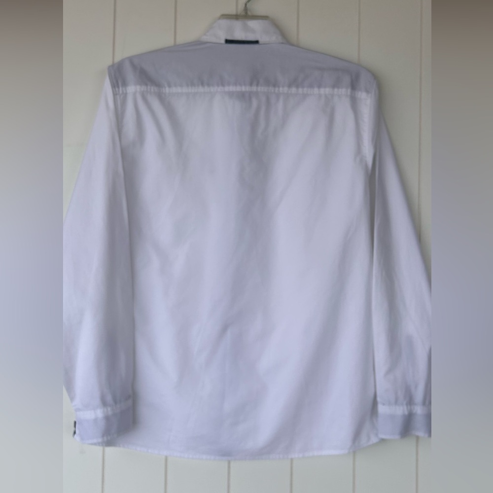 Carbon2Cobalt Men’s White Button Up Shirt with Denim Trim Size Medium - Picture 5 of 9